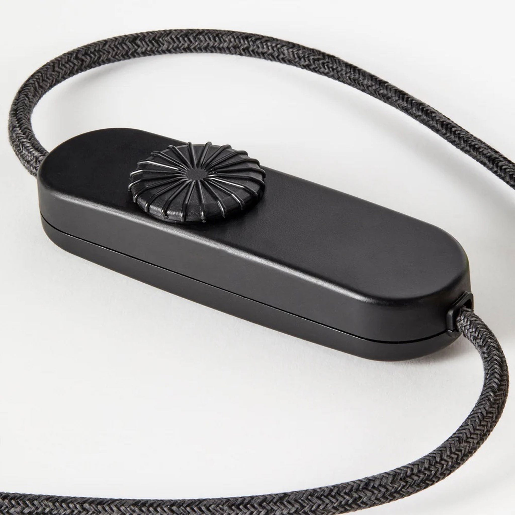 Lampe de table Oak Knuckle avec ampoule Sphere IV