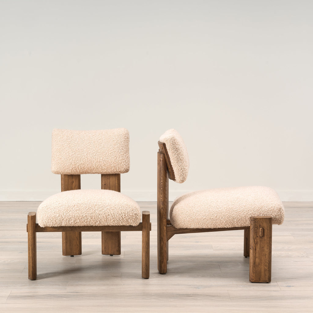 Fauteuil d'appoint Cassius recouvert d'un tissu rose poudré