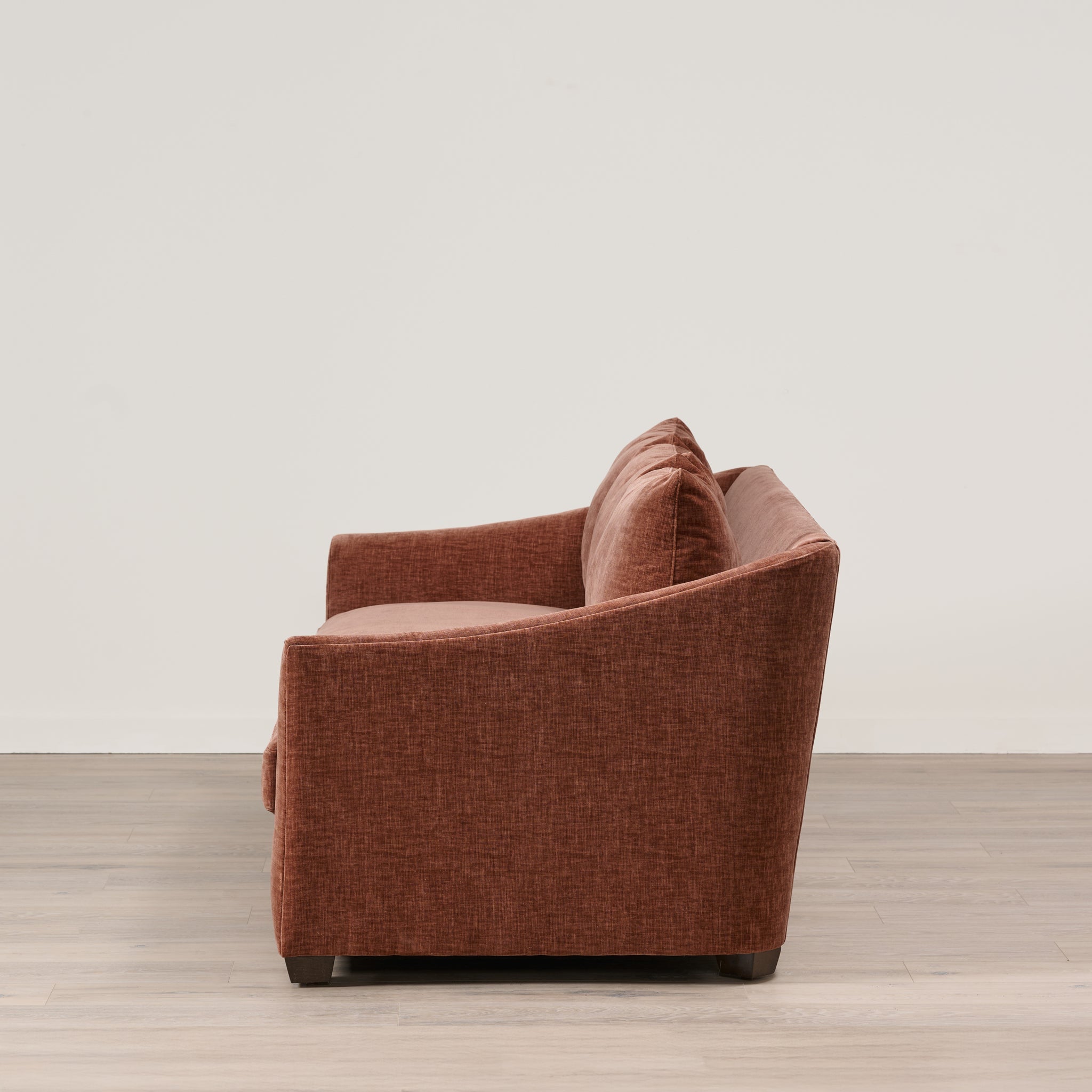 Canapé Everleigh couleur brique chaude (89)