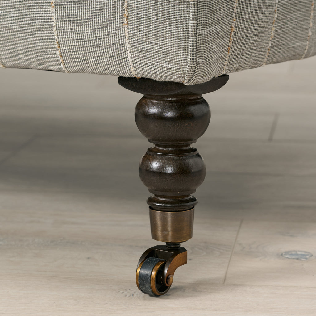 Canapé Madeline revêtu de tissu Kidproof couleur sauge naturelle (90")