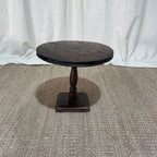 Table ronde en bois vintage du Guatemala