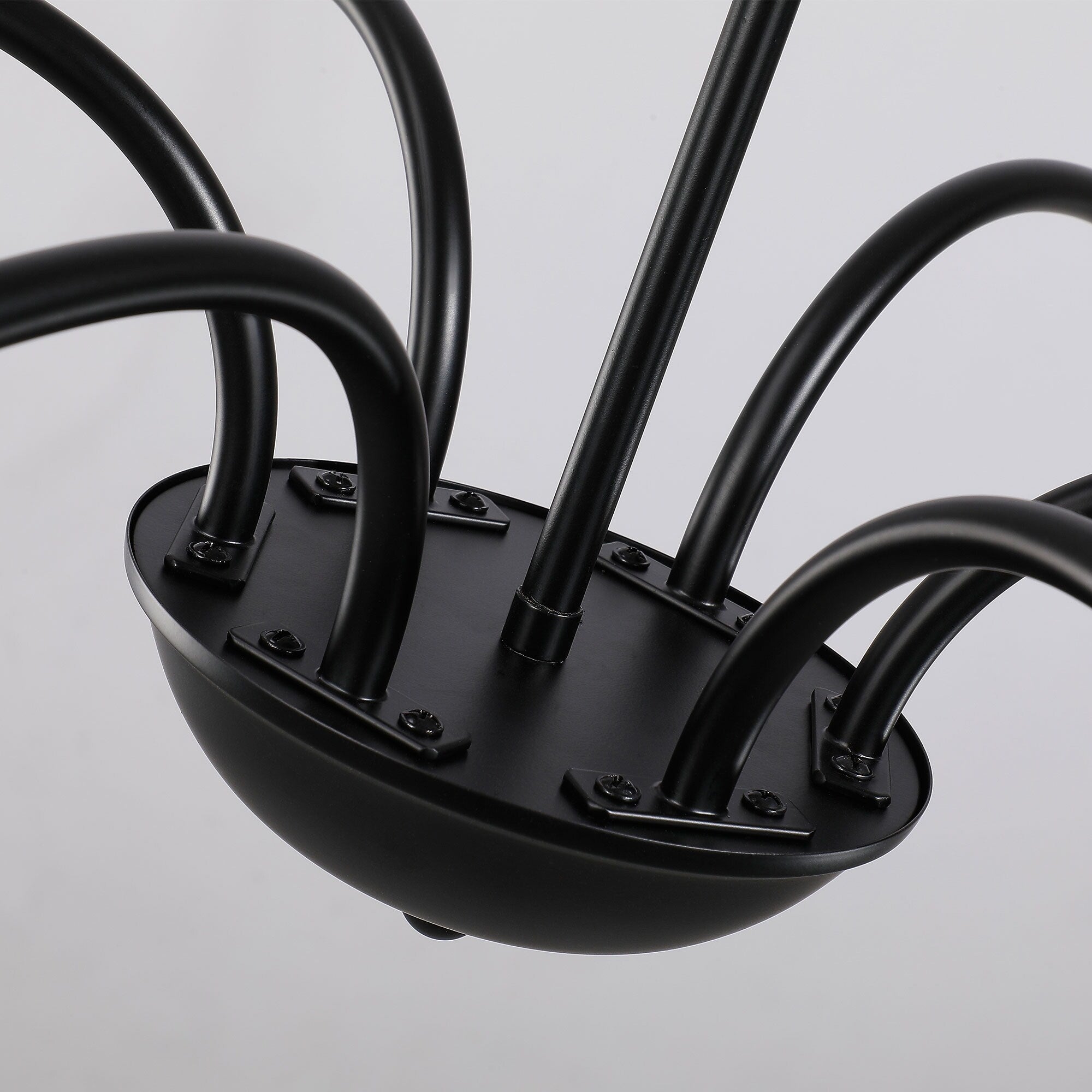 Lustre minimaliste à 6 lumières de 162,5 cm (64 pouces) en noir mat/or/chrome - Non disponible