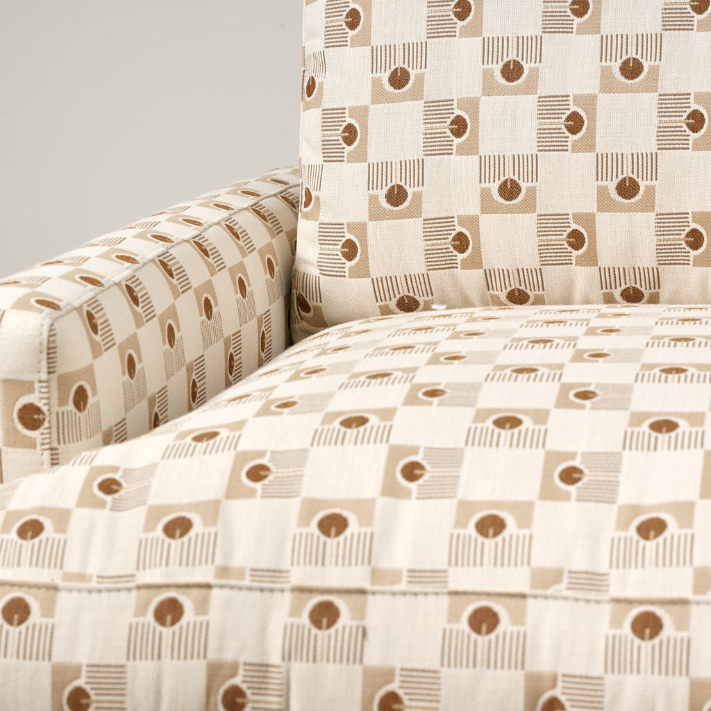 Canapé Grady recouvert de tissu Sunbrella et Kidproof, motif géométrique en laiton (86)