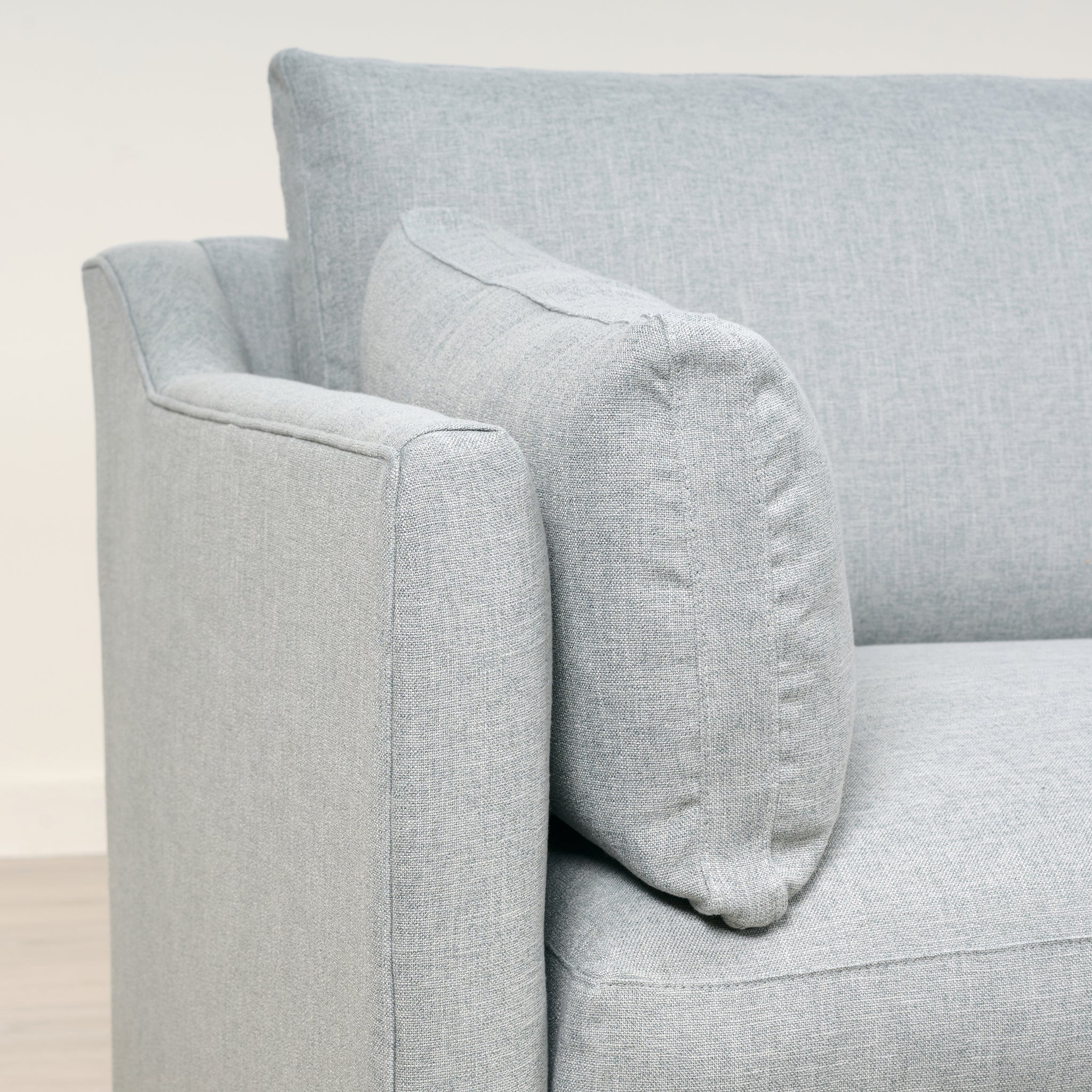 Canapé Holloway revêtu de tissu Kidproof bleu glacier (90)