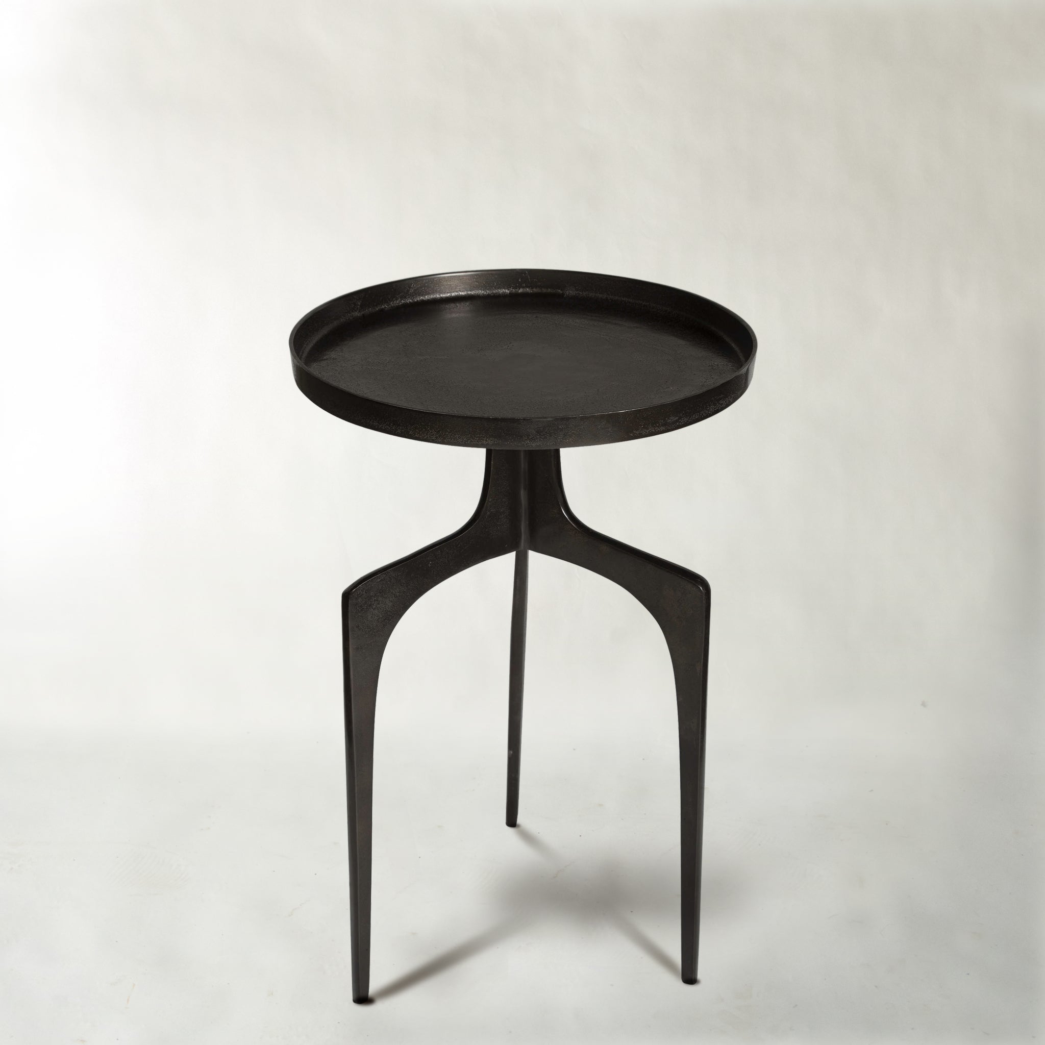 Table d'appoint Kenward en bronze