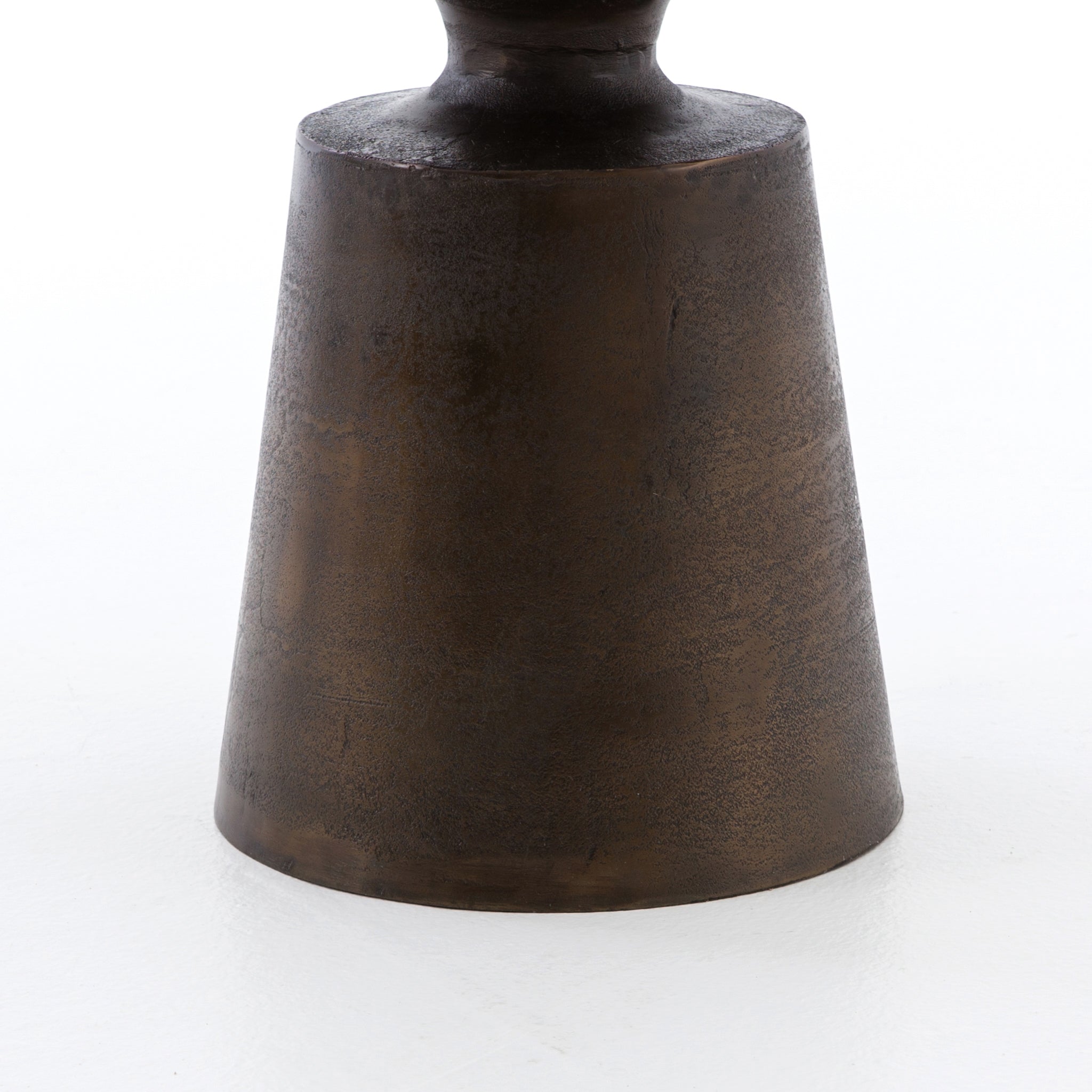 Table d'appoint Fable pour intérieur/extérieur, finition rouille antique