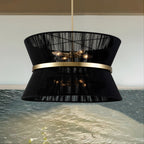 Lustre tambour moderne bohème à 8 lumières, grand modèle de 61 cm (24 pouces), en tissu tissé à la main, forme sablier, coloris or/noir, idéal pour salle à manger/salon.