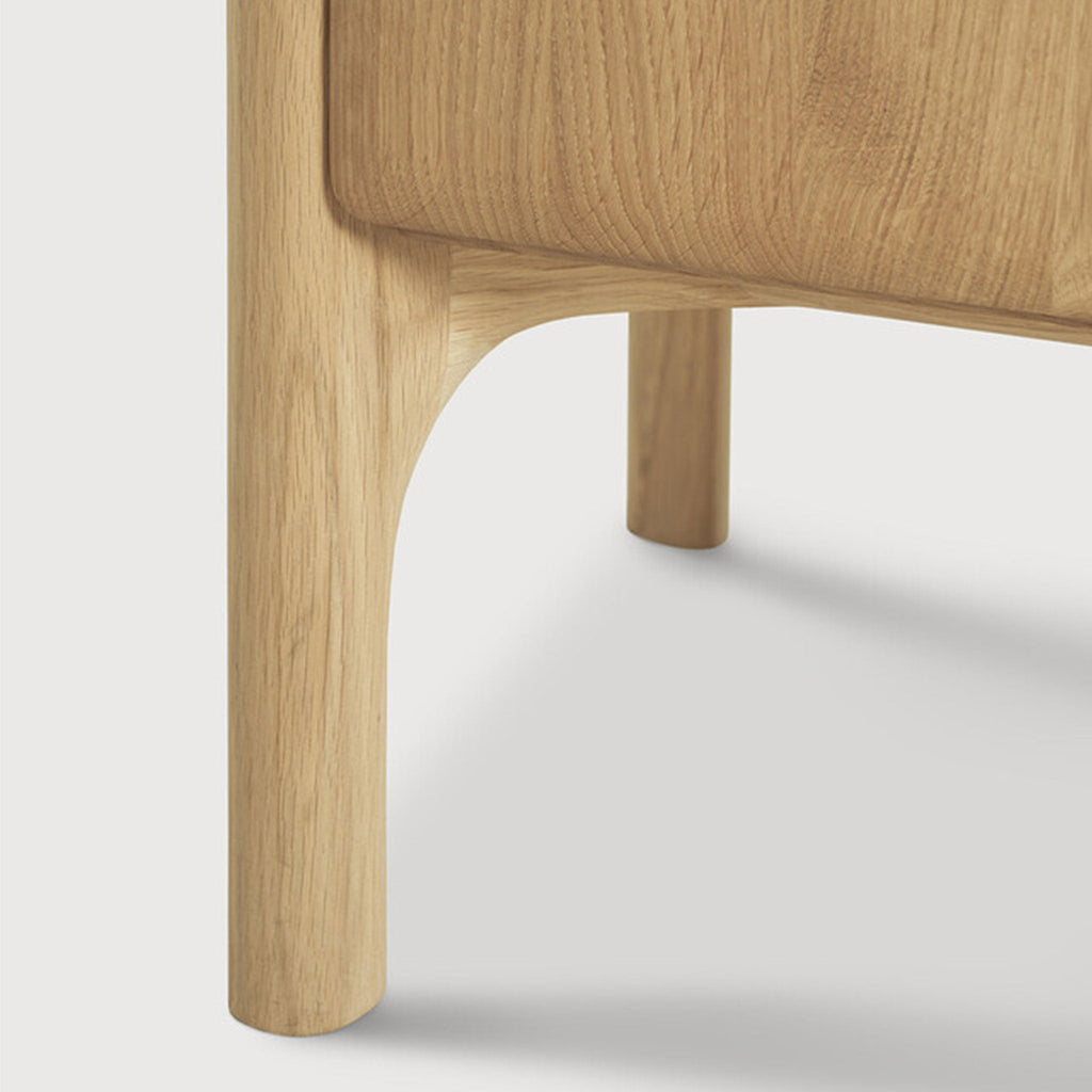 Buffet PI en chêne à 3 portes (69)