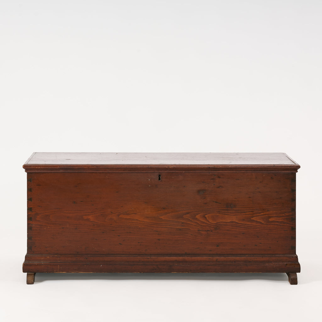 Coffre à couvertures ancien en chêne à un tiroir, vers le milieu du XIXe siècle