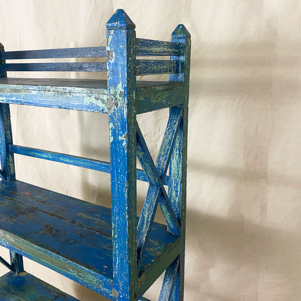 Bibliothèque rustique peinte vintage