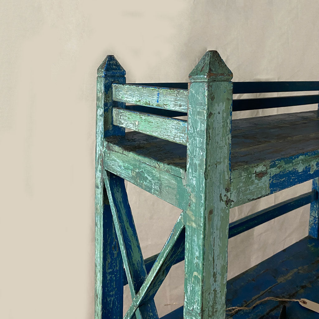 Bibliothèque rustique peinte vintage