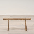 Banc de village simple et vintage