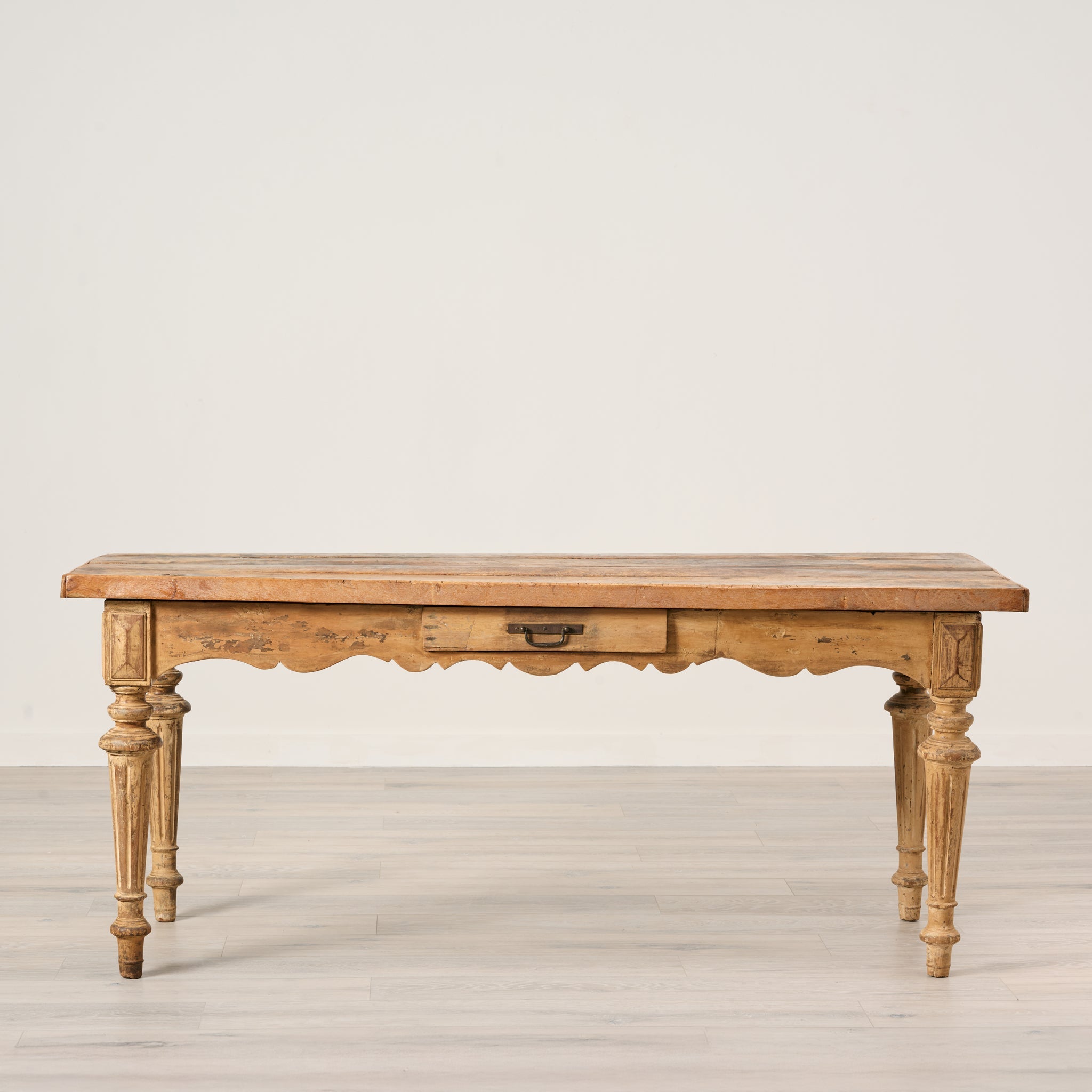 Table de ferme française ancienne du XIXe siècle