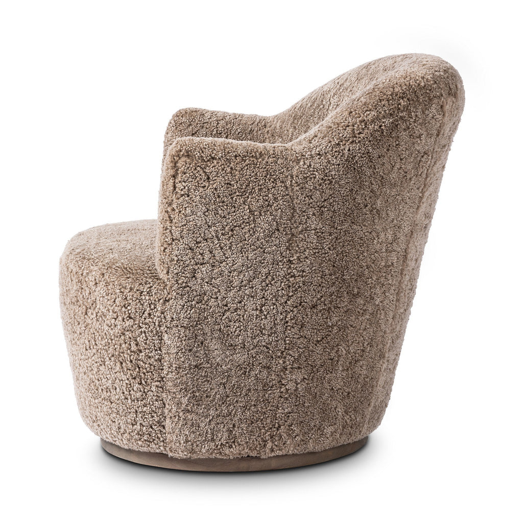 Fauteuil pivotant Aurora en peau de mouton retournée taupe
