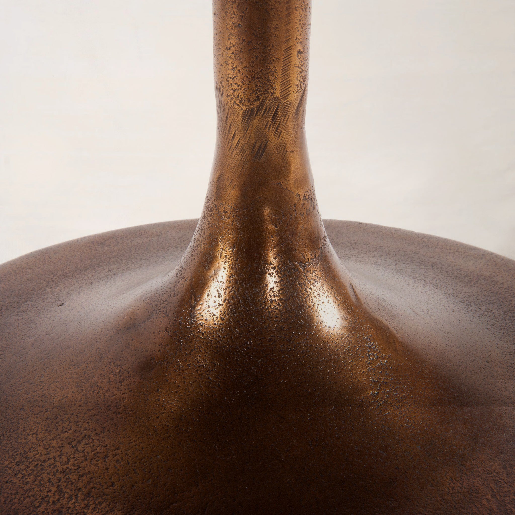 Table d'appoint Felicity pour intérieur/extérieur, finition rouille antique