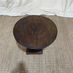 Table ronde en bois vintage du Guatemala