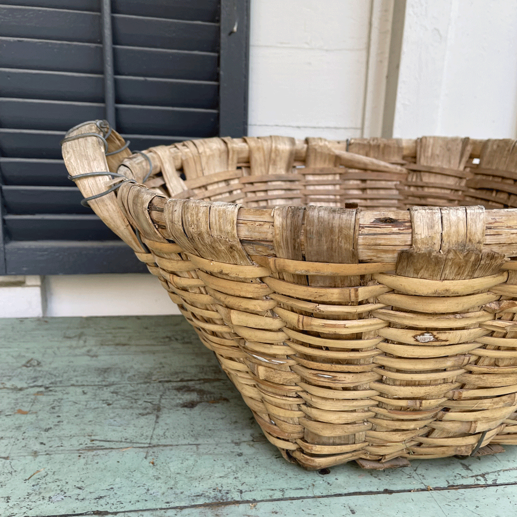 Panier vintage en lattes de bois - B