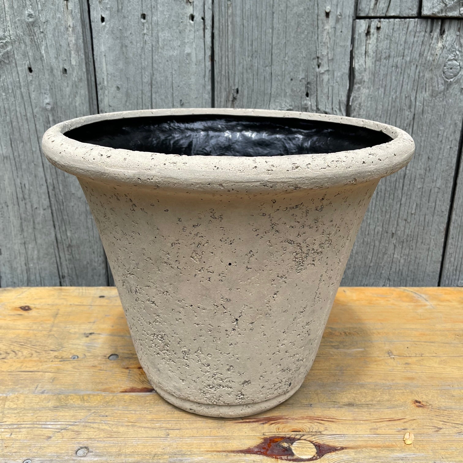 Pot de fleurs en pierre de lave Andover petit (18 x 14,5)